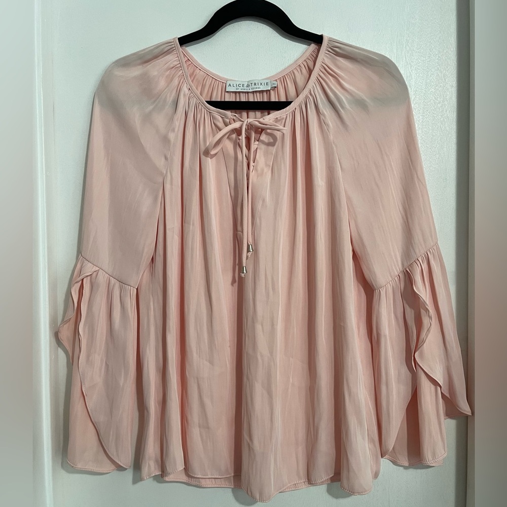 Alice & Trixie Bell Sleeve Top